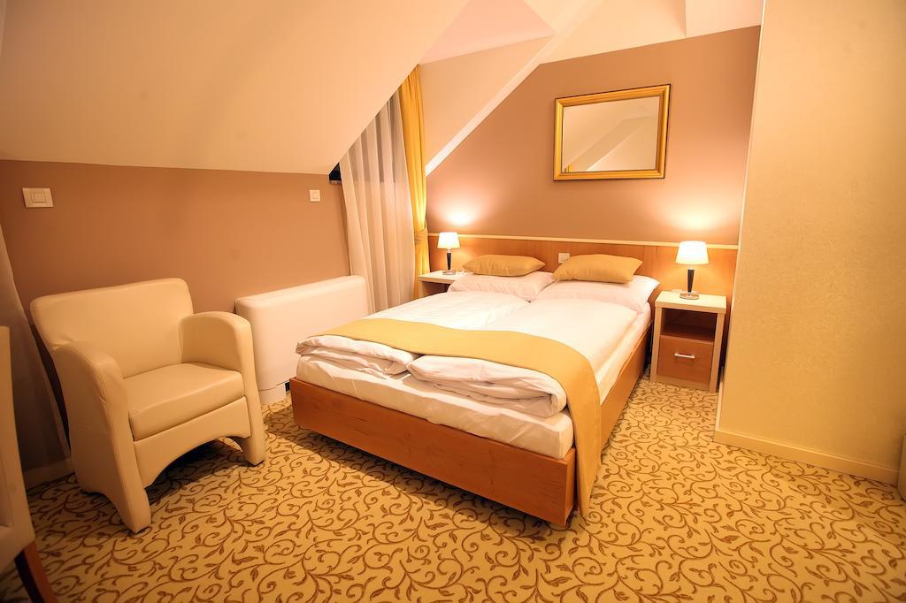 Gallus Hotel 3*