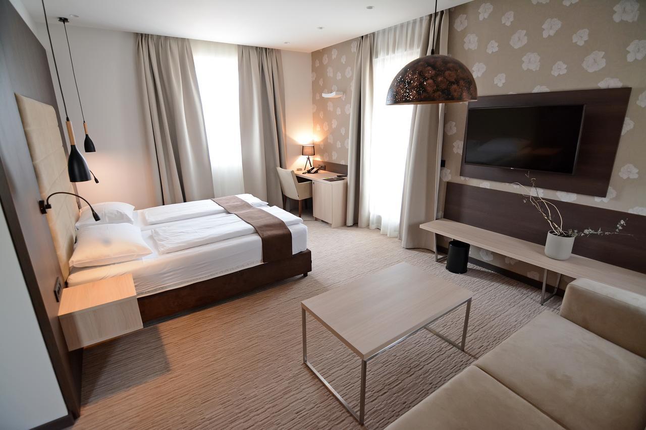 Gallus Hotel 3*